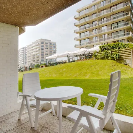 Plaza B G003 Apartment *